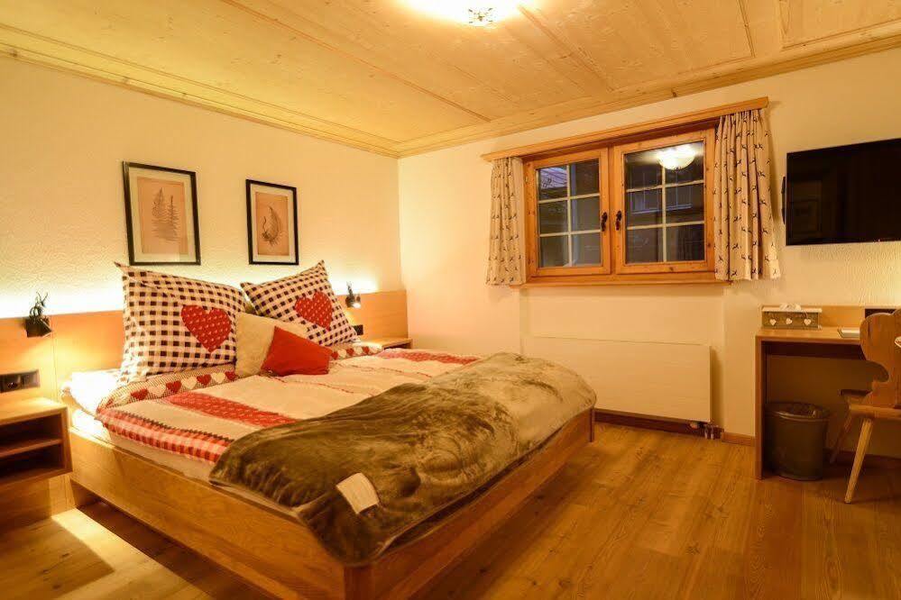 Hotel Madrisajoch Sankt Antönien Екстериор снимка